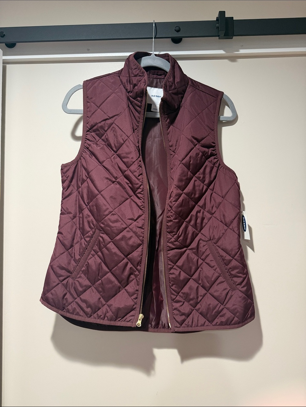 Old Navy Quilted Wine Red Sleeveless Vest